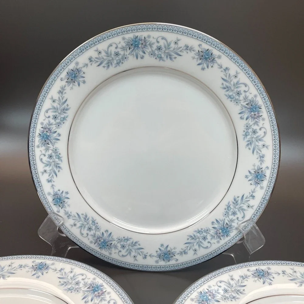 Noritake Blue Hill 2482‎ Dinner Plates Blue White Floral Platinum Trim Lot of 3